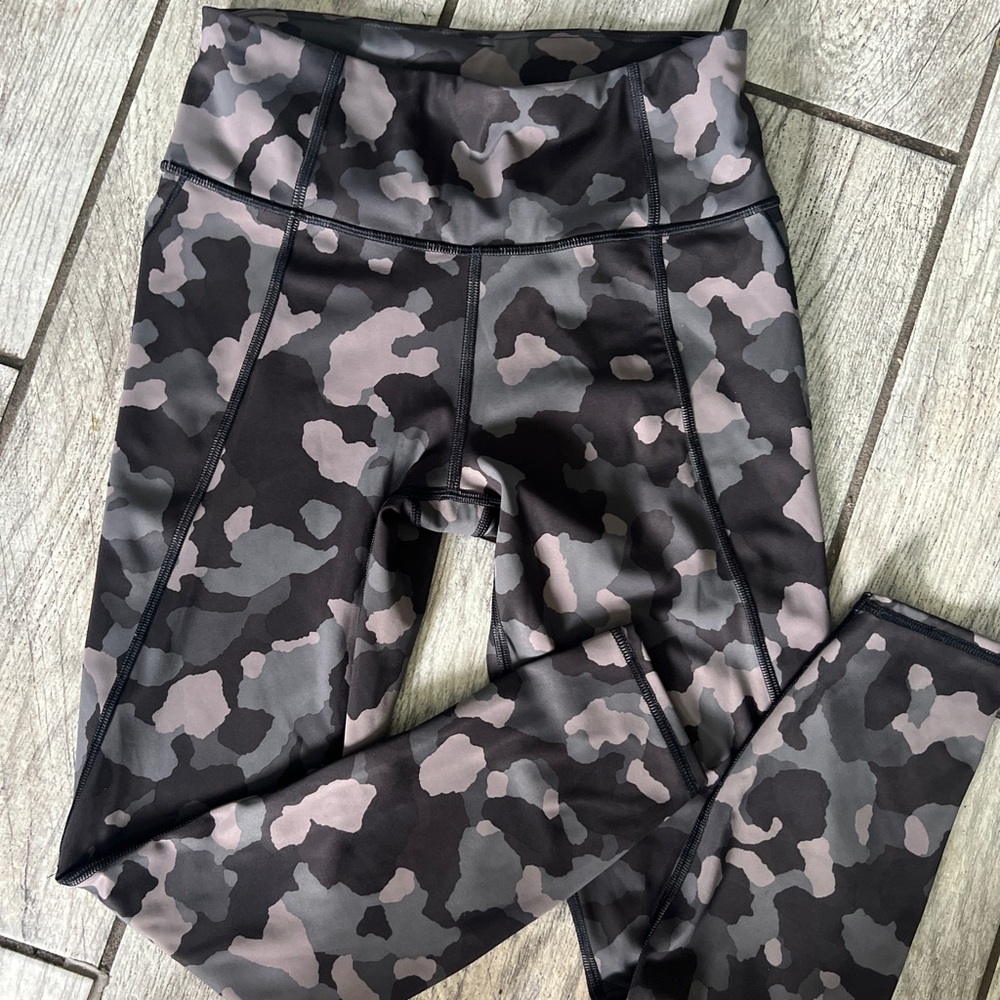 Athleta leggings